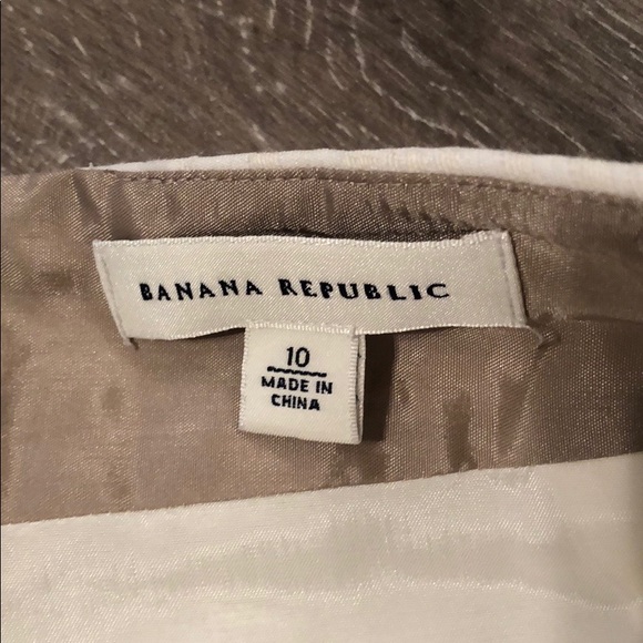 Banana Republic Pencil Skirt - Picture 7 of 7
